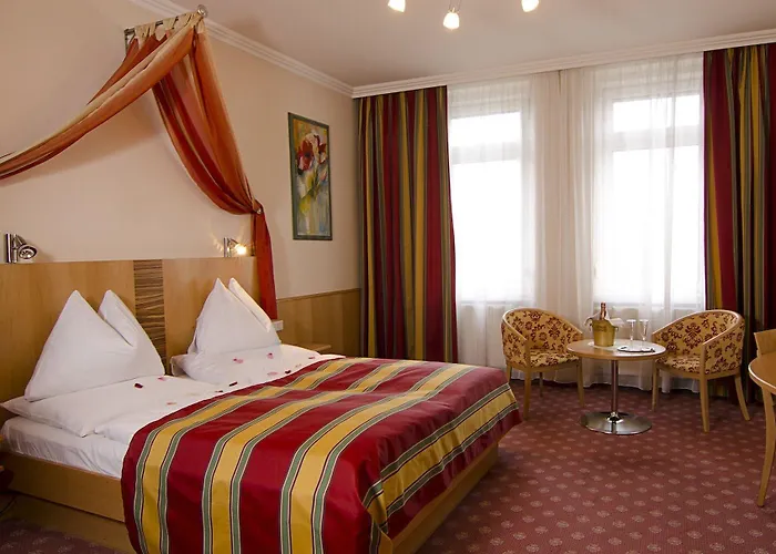 Cryston Hotel