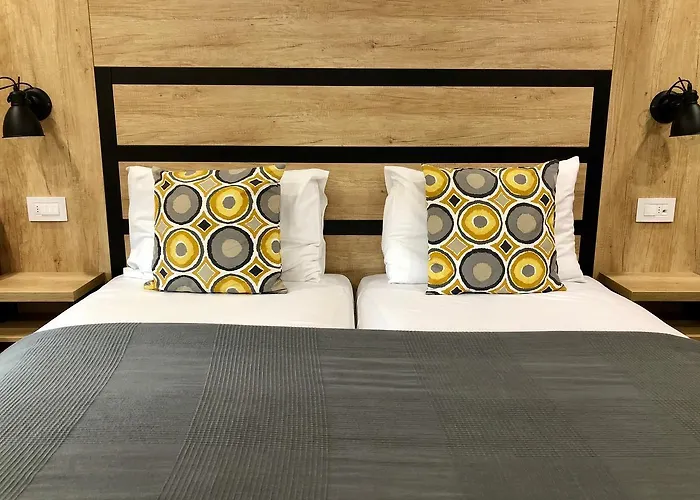 Hotel Cryston 3*